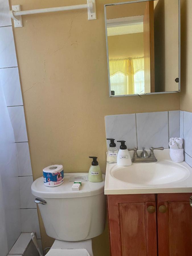 Beverley'S Guest House, Nevis Ngoại thất bức ảnh