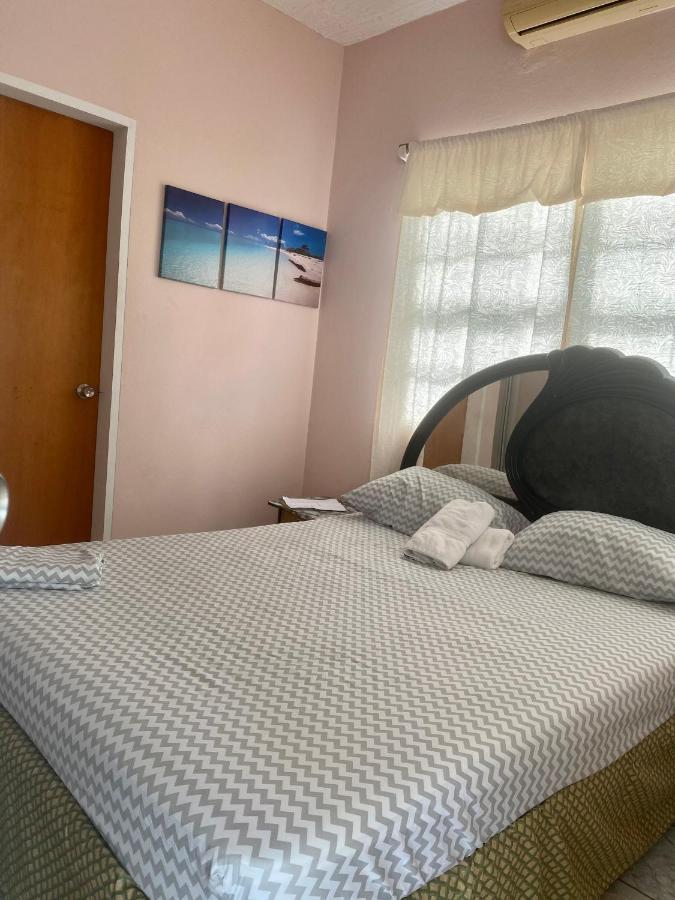 Beverley'S Guest House, Nevis Ngoại thất bức ảnh