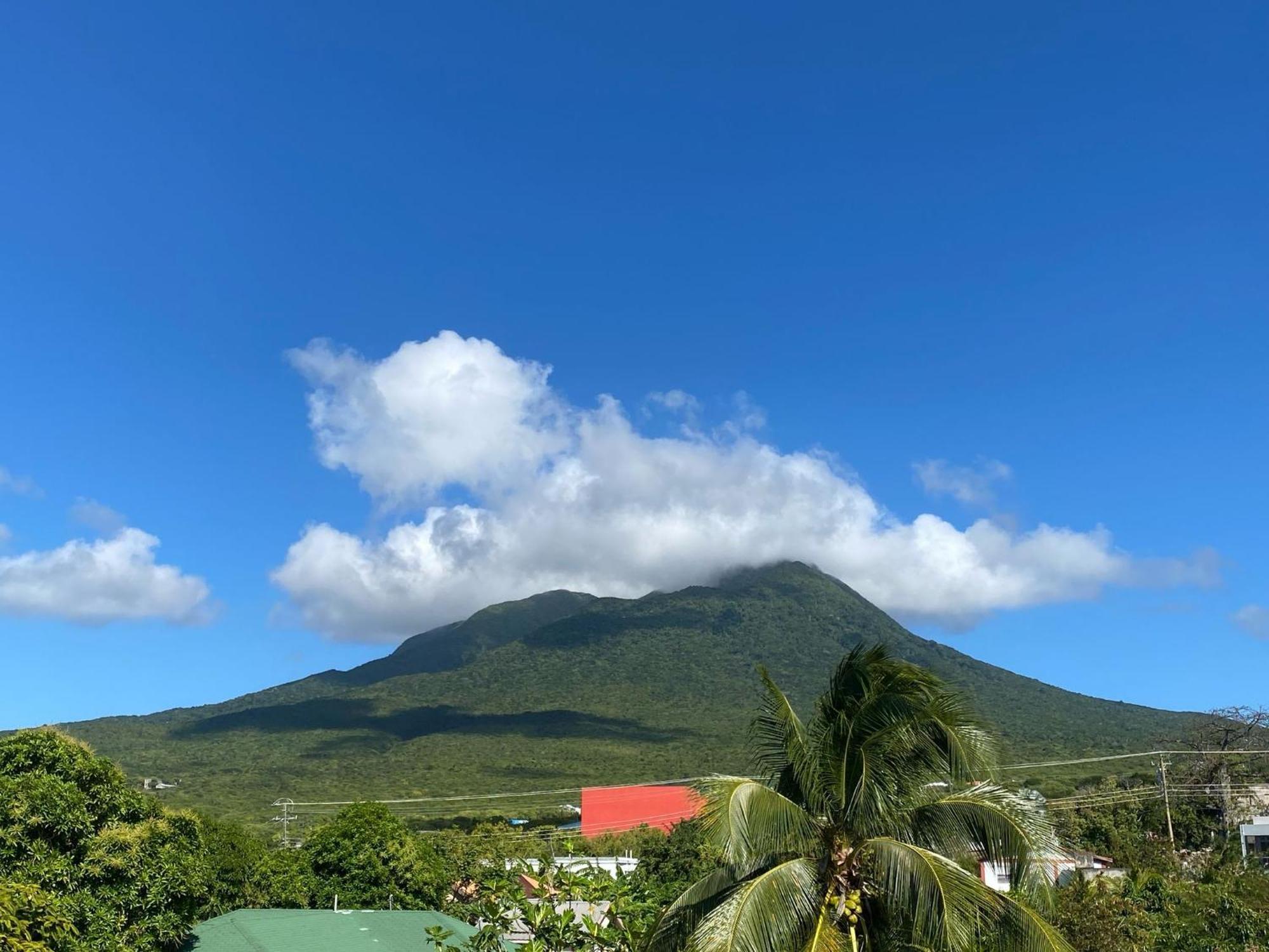 Beverley'S Guest House, Nevis Ngoại thất bức ảnh
